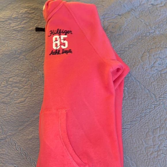 Tommy Hilfiger sweater - Picture 6 of 8